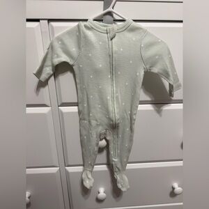 Sterling Baby sleepers bundle (4)